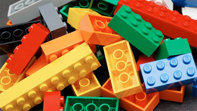 first lego blocks